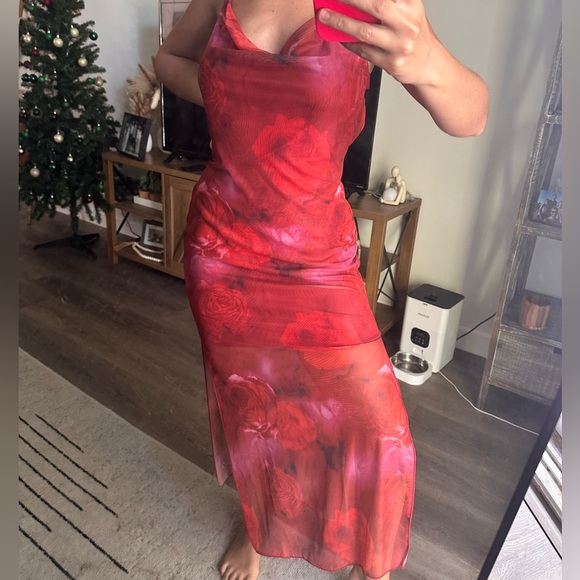 Dress - Picture 2 of 4